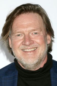 Donal Logue interpreta Video Photographer #1