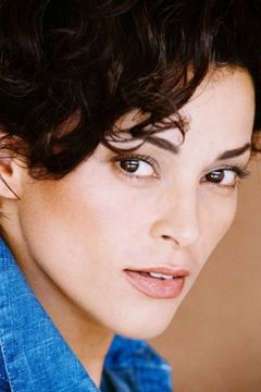 Marian Filali interpreta Greek Chorus