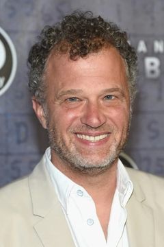 Ben Weber interpreta Stanley