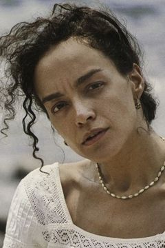 Rebeca Jamir interpreta Isaura