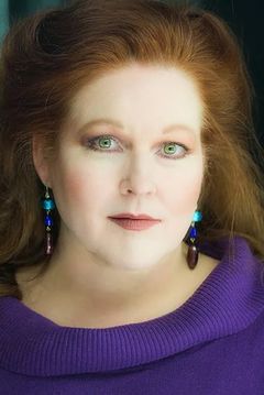 Kim Criswell interpreta Mrs. Castellari