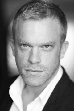 William Beck interpreta Royston White
