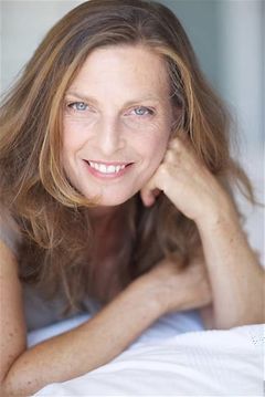 Frédérique Adler interpreta Eunice Kennedy Shriver