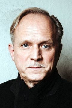 Ulrich Tukur interpreta Kurt Gerstein