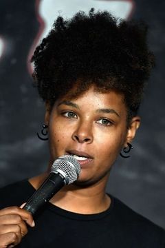 Chaunté Wayans interpreta Charlene