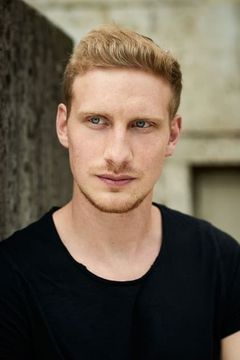 Michael Edlinger interpreta Lieut Lechsmann