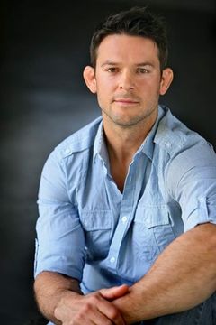 Torrey Vogel interpreta Burch's Goon