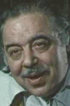 Ermanno Casanova interpreta Georges' father