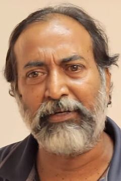Amarendran Ramanan interpreta Indian History Teacher