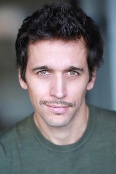 Arnaud Préchac interpreta Male Concubine