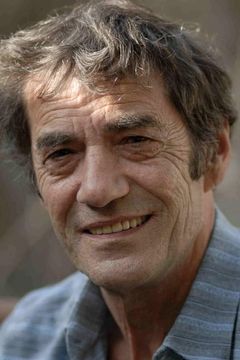 Daniel Duval interpreta Walter Gassman