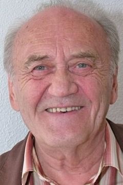 Josef Griesser interpreta Innkeeper