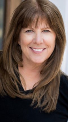 Jodi Knotts interpreta Waiting Room Woman