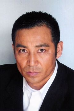 Shun Sugata interpreta Nakao
