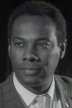 Errol John interpreta Illunga