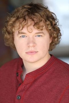 Caleb J. Thaggard interpreta Stilson