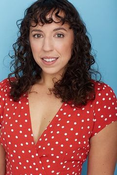Samantha Cardona interpreta Waitress