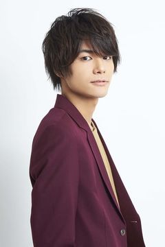 Taku Yashiro interpreta Vulcan Joseph (voice)