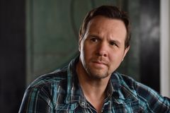 Travis Smith interpreta Scott Carpenter