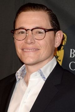 Burn Gorman interpreta Dr. Hermann Gottlieb