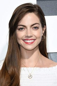 Caitlin Carver interpreta Nancy Kerrigan
