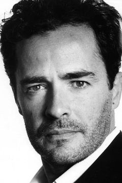 Giovanni Guidelli interpreta Fabrizio Nava