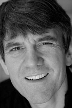 Sandy Strallen interpreta Ensemble Performer