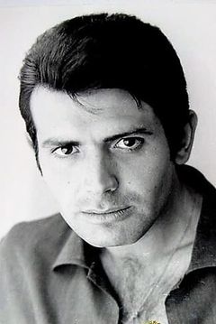 Francisco Amorós interpreta (uncredited)