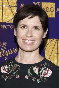 Deborah Riley interpreta Herself