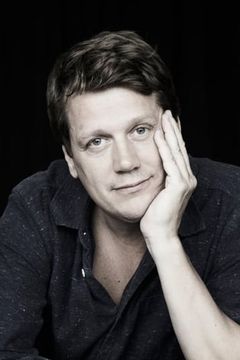 Morten Schaffalitzky interpreta Peters bror
