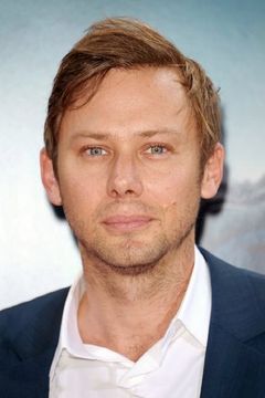 Jimmi Simpson interpreta Gavin Orsay