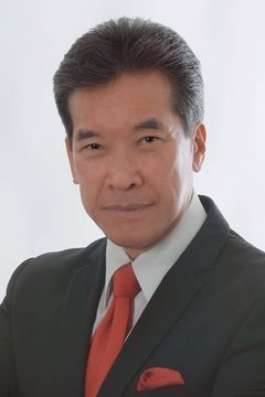 Peter Kwong interpreta Rain
