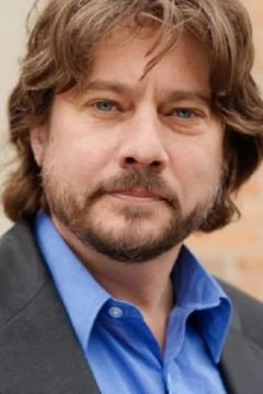 Duncan Ollerenshaw interpreta Buster
