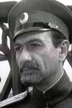 Mikhail Mikhaylov interpreta Sarpi