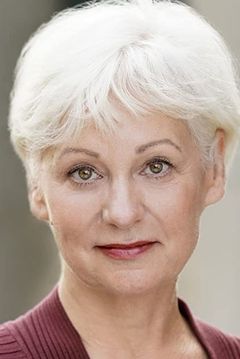 Irene Ziegler interpreta Real Estate Woman