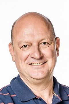 Ludo Hellinx interpreta School principal