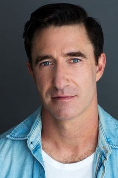 Andrew Munro interpreta Uruk-hai (uncredited)