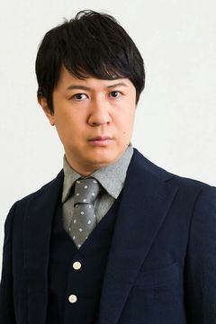 Tomokazu Sugita interpreta Hasgard
