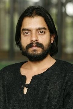 Saharsh Kumar Shukla interpreta Sabina's driver