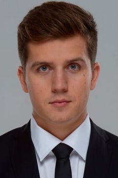 Denis Kosyakov interpreta Denis