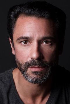 Eric da Silva interpreta Marcel