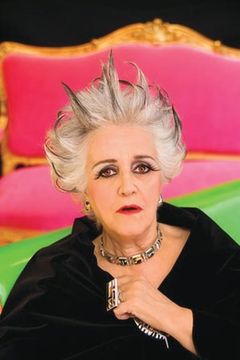 Chus Lampreave interpreta Doña Asun