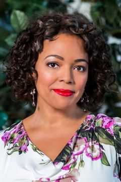 Kim Fields interpreta Social Worker