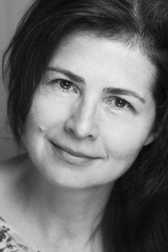 Ildikó Tóth interpreta Kata nayja