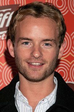 Christopher Masterson interpreta Jimmy Reynolds