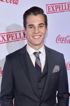 Marcus Johns interpreta Will Castle