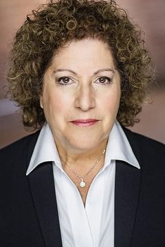 Rhona Shekter interpreta Magneto's Mother