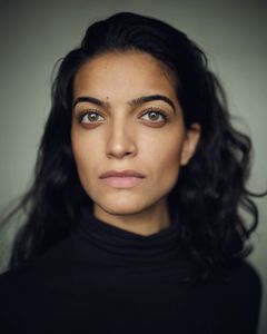 Tara Divina interpreta Yasmeen