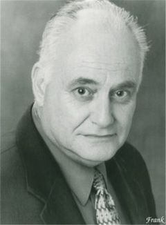 Frank Ertl interpreta Morgan Duncan