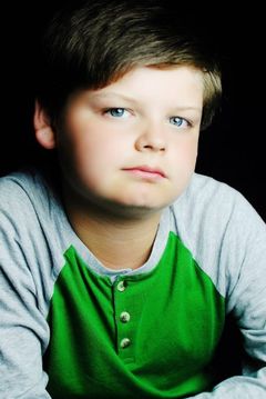 Hunter Allen interpreta Merkid